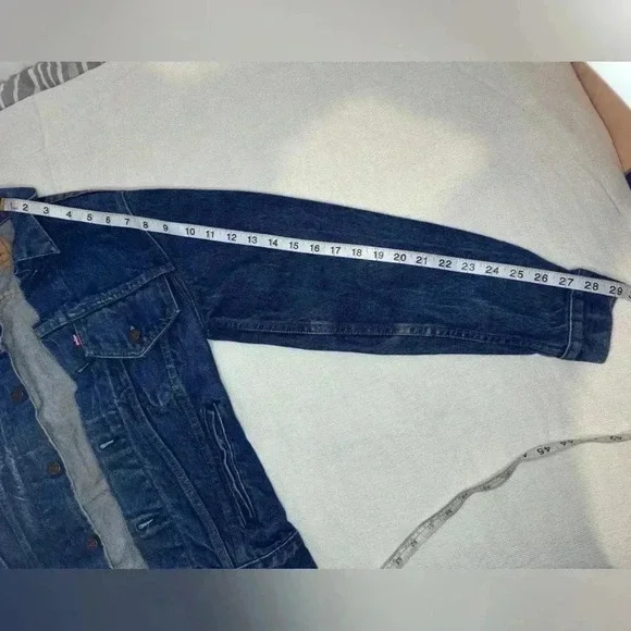Vintage Levi's Denim Jacket Women's Red tab - Picture 10 of 13